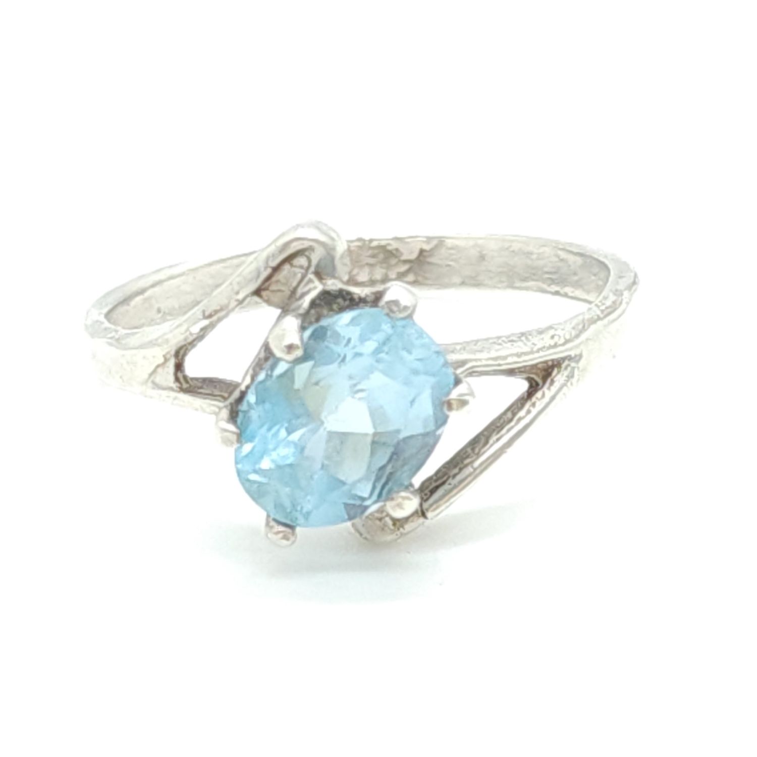 Sterling Silver Light Sapphire Ring Size: 8