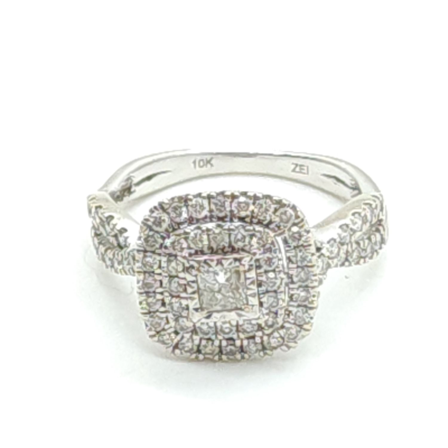 10k White Gold Princess Halo Diamond Ring Size: 7