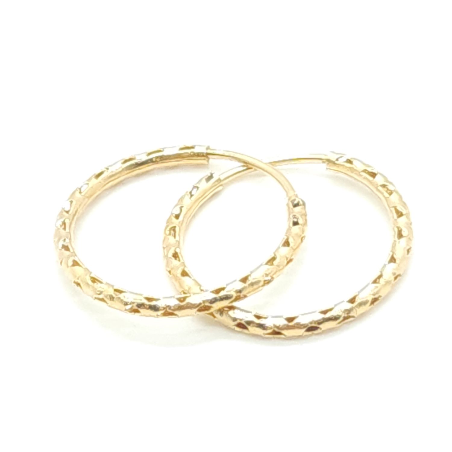 14k Gold Diamond Cut Hoop Earrings Size: 3/4&quot;