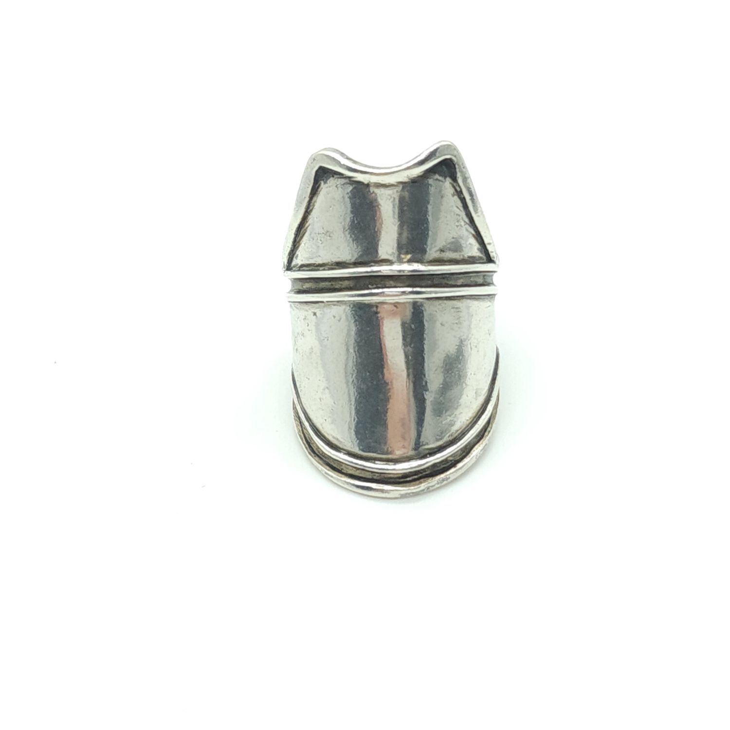Sterling Silver Shield Ring Size: 11