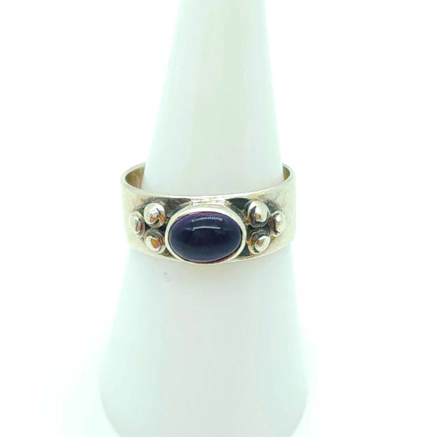 Sterling Silver Tanzanite Ring Size: 8