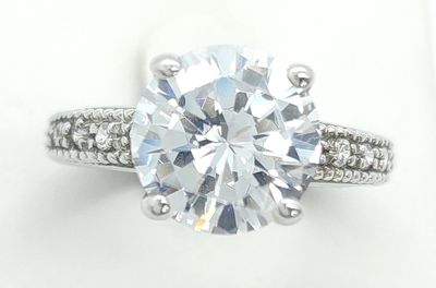 Sterling Silver Cubic Zirconia Eternity Solitaire Ring Size: 7