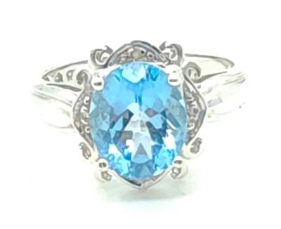 10k White Gold Topaz Ring Size: 7