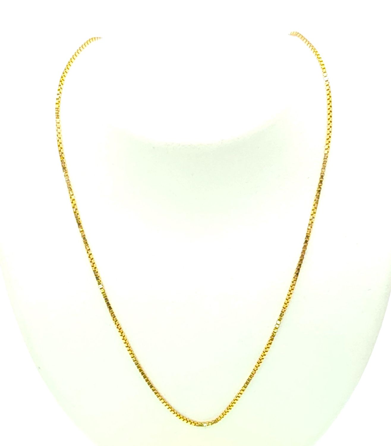 14k Gold Box Chain Size: 19&quot;