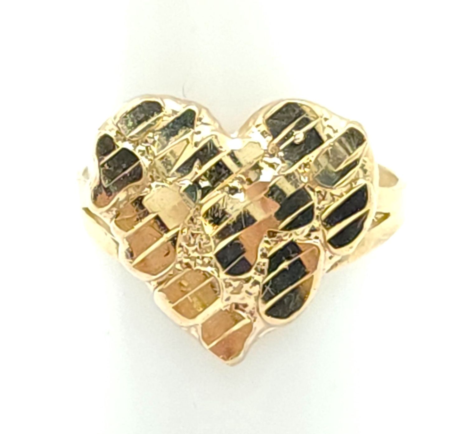 10kHeart Nugget Ring Size: 8