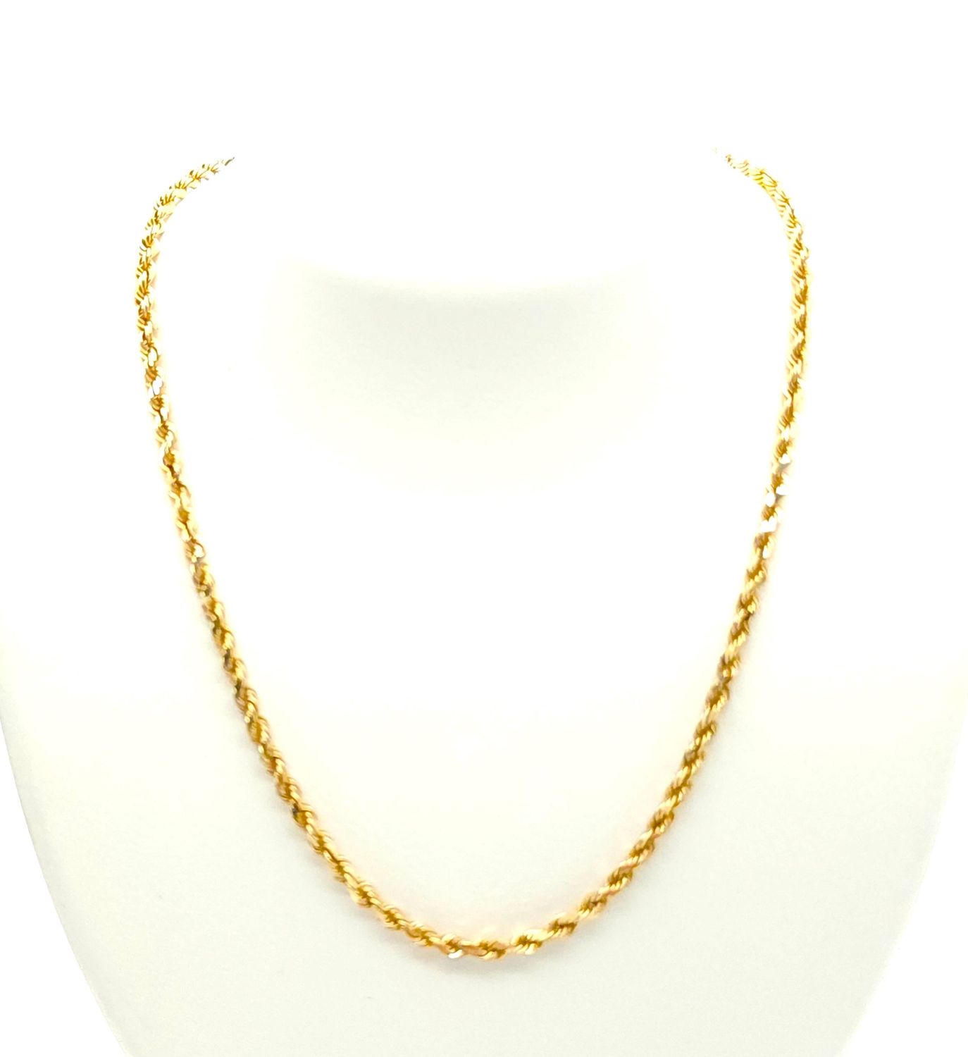 14k Gold Rope Chain Size: 20&quot;.