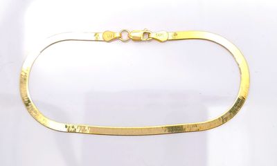 14k Herringbone Bracelet Size: 7&quot;