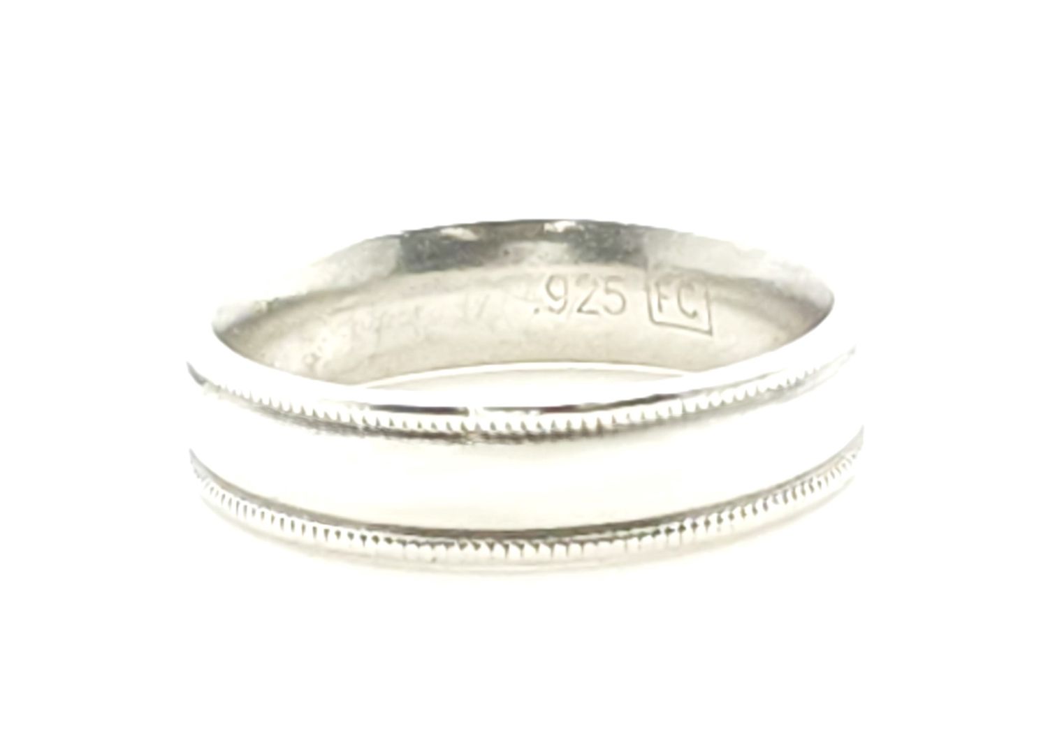 Sterling Silver Band Size: 8