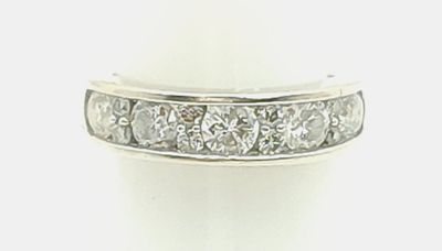 14k White Gold Diamond Band Size: 7.5