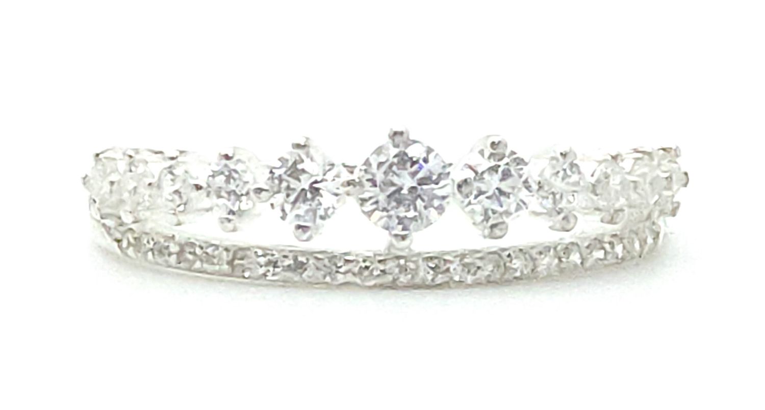 Sterling Silver Tiarra Ring Size: 8