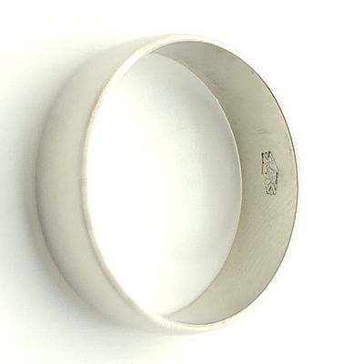 14k White Gold Band Size: 10