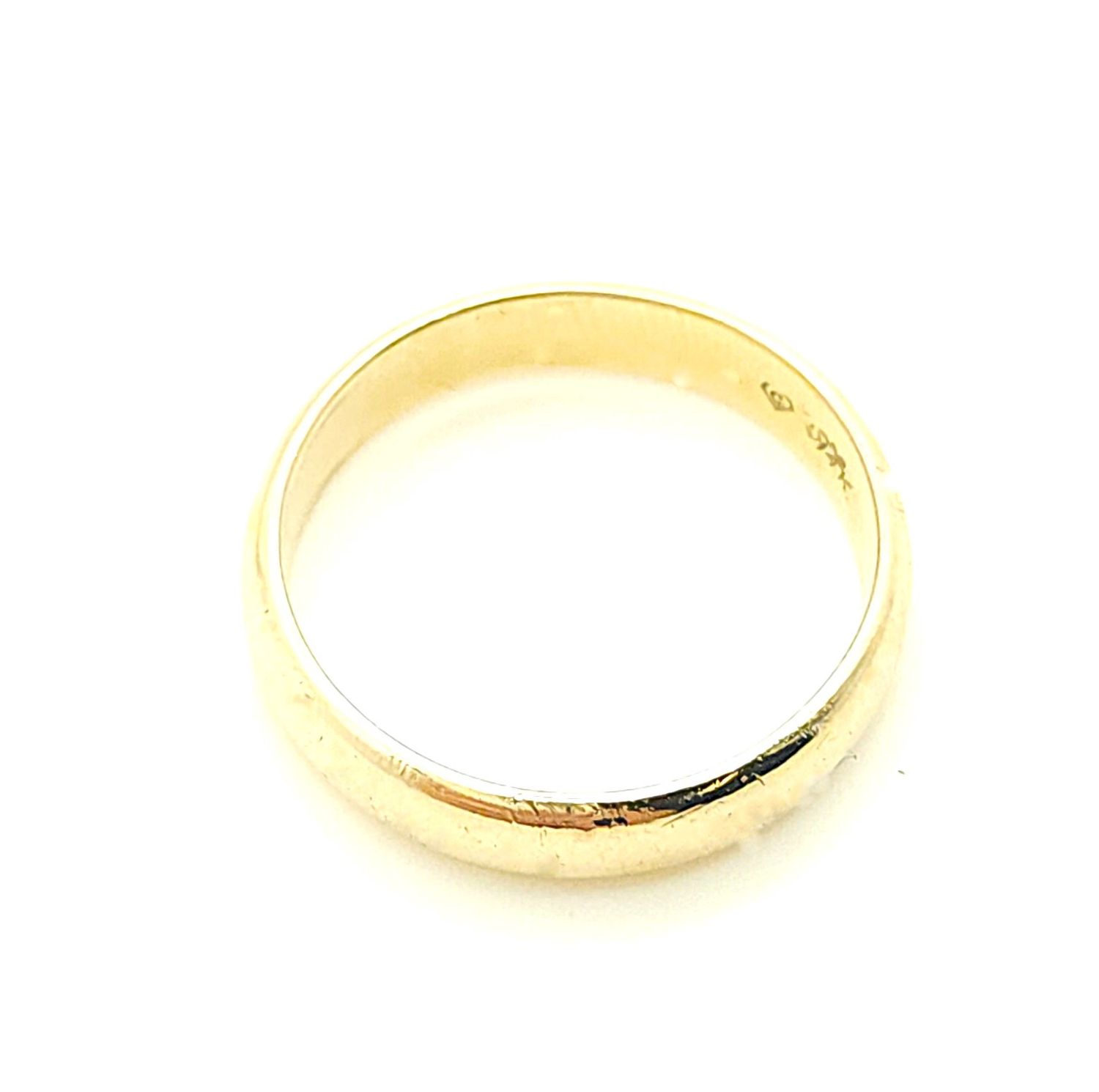 14k Gold Band Size: 9