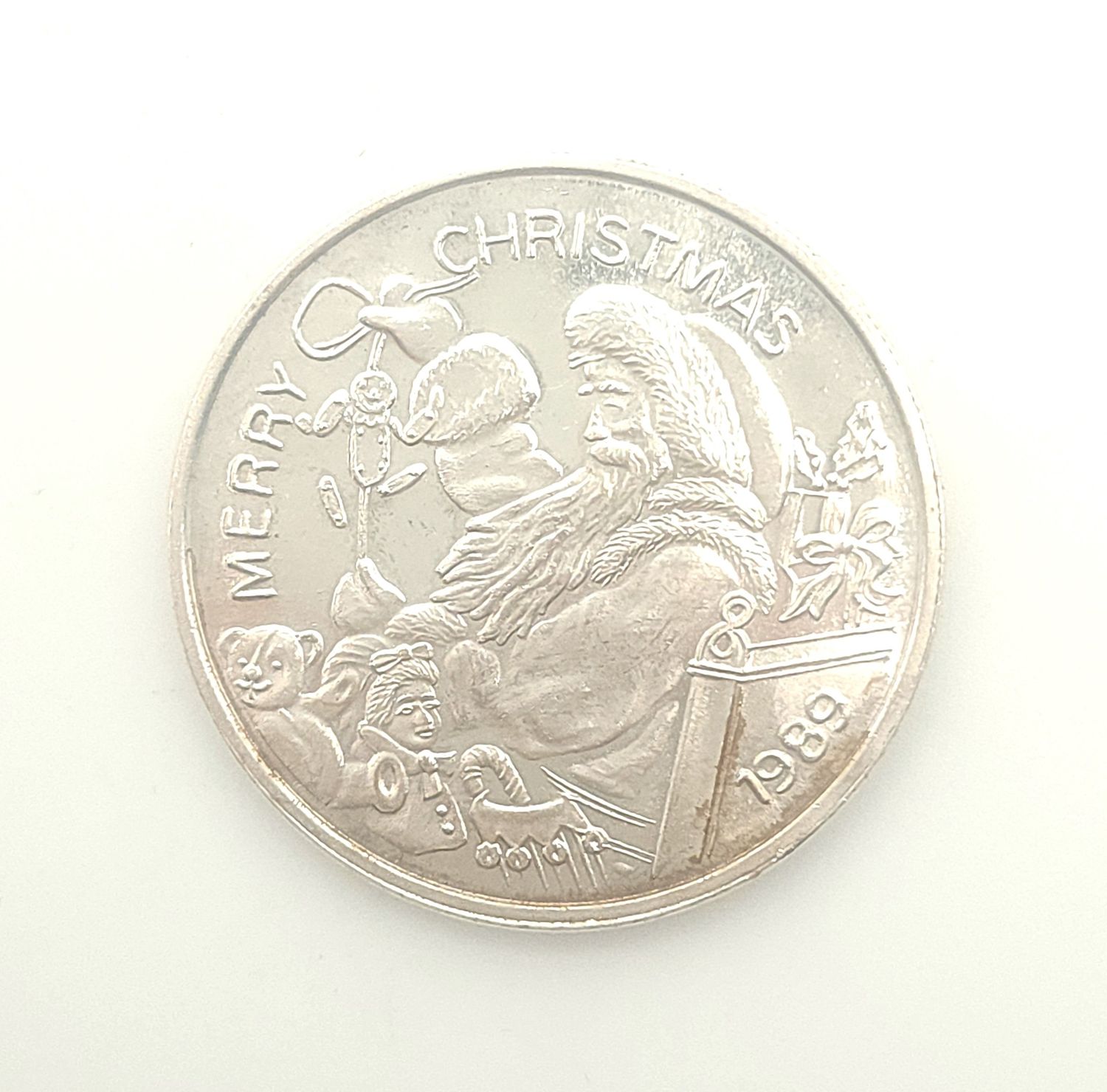 1989 Santa Silver Round
