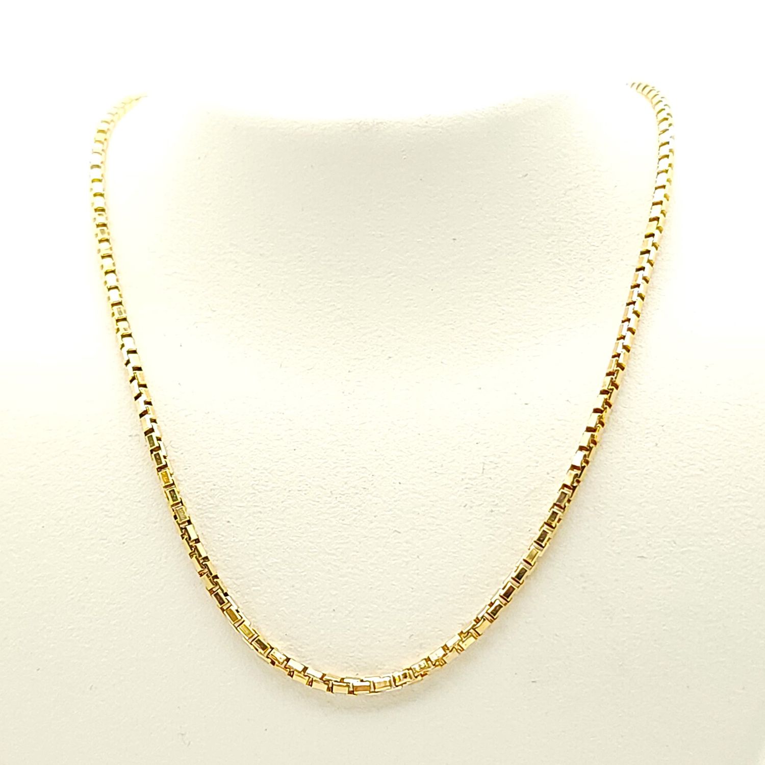 14k Gold Box Chain Size: 20&quot;