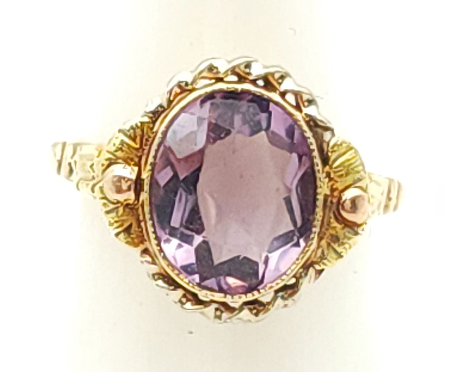 10k Gold Purple Spinel Ring Size: 4.5