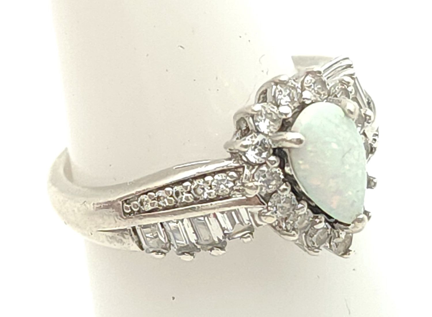 Sterling Silver Teardrop Opal Ring Size: 7
