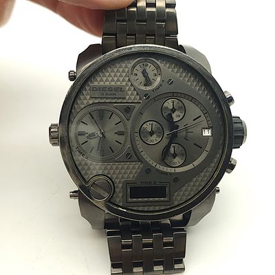 Diesel Mr. Daddy 1.0 Unmetal Gray Stainless Steel Watch For Men