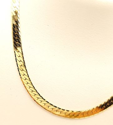 14k Gold Herringbone Necklace Size: 18"