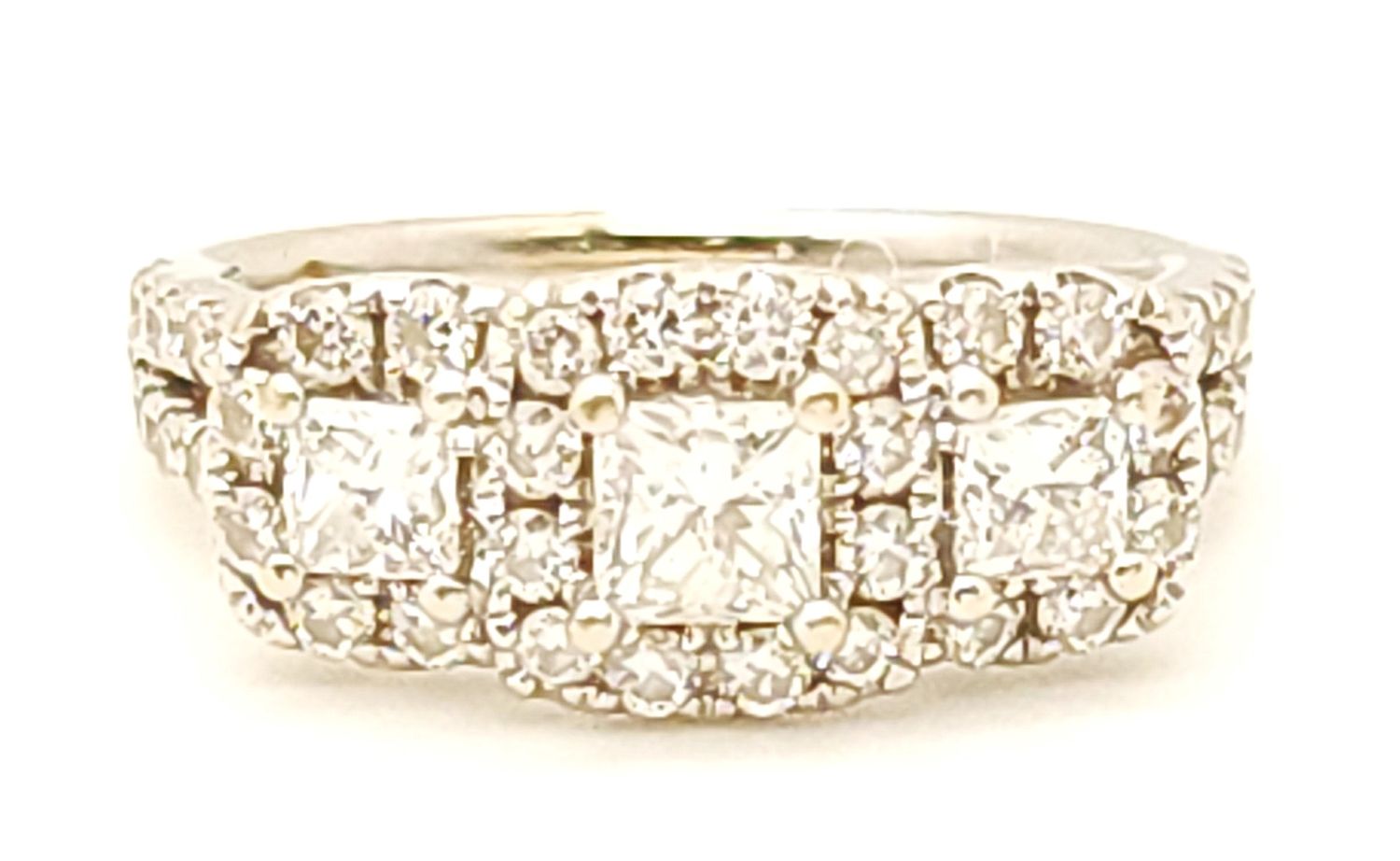 14k White Gold Three Stone 1-1/3ct Diamond Ring Size: 7