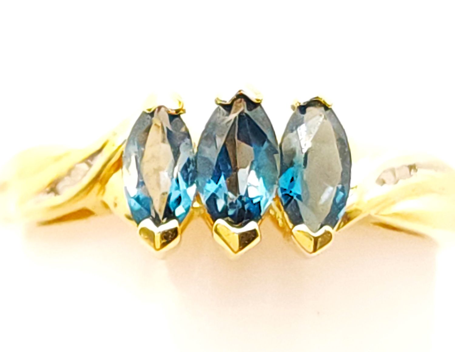 10k Gold Topaz Three Marquise Ring Size 7.5