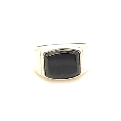 Sterling Silver Black Onyx Ring Size: 8