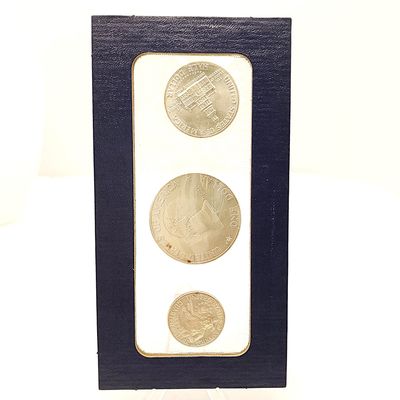 1976 US Bicentennial 1776-1976 Uncirculated Set - 40% Silver- 3-Coin Quarter, Half, Ike Dollar - Original Mint OGP Collectible