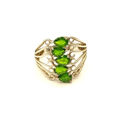 Sterling Silver Green Stone Ring Size: 8.5