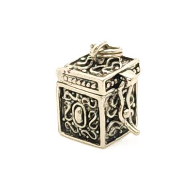 Sterling Silver Prayer Box Charm/Pendant (Opens)