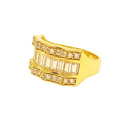 10k Gold Baguette &amp; Round Clear Stone Ring- Size: 8