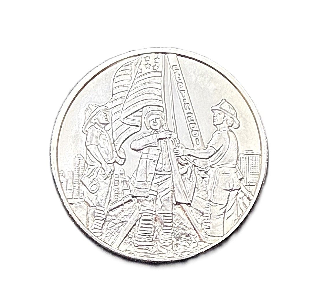 9/11 Memorial Ground Zero Firefighters Raising Flag 1oz Pure Silver Round