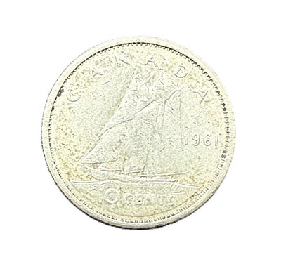 1961 Canadian Silver Dime 10 Cents Elizabeth II Bluenose Schooner Coin