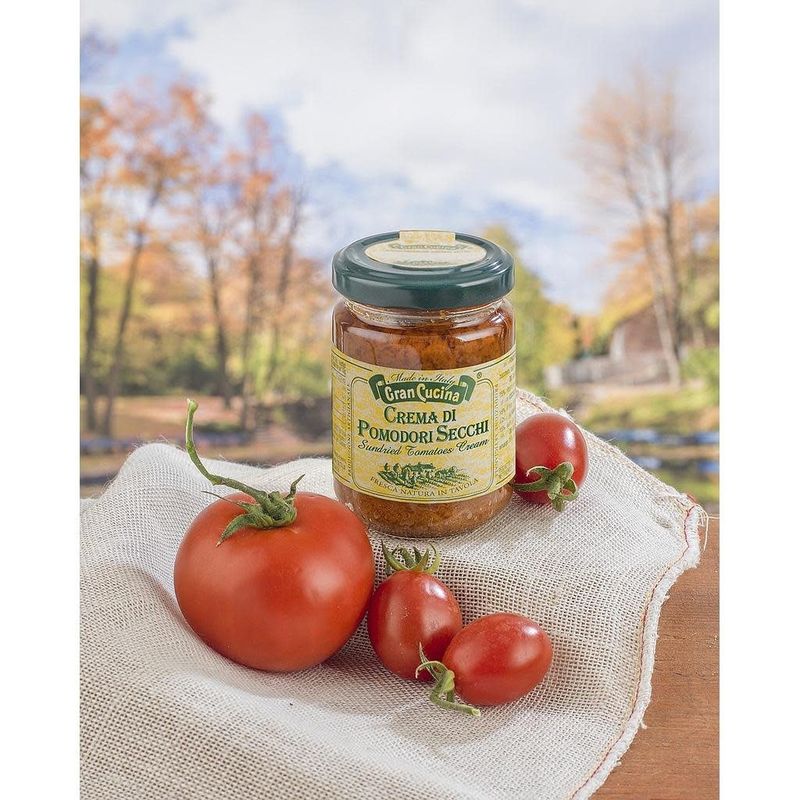 GRAN CUCINA CREMA DI POMODORI SECCHI ( ZONGEDROOGDE TOMATEN) 130GR