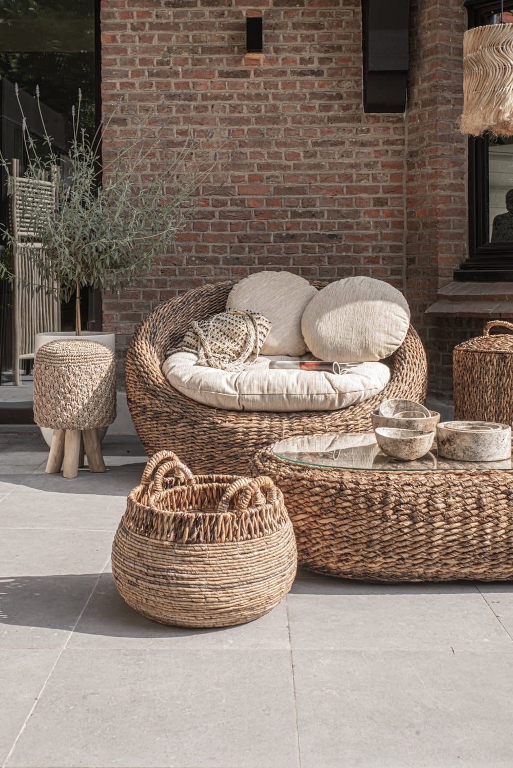 The Raffia Tressed Stool - Natural