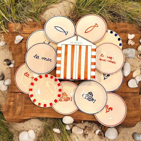Val Pottery  &quot;Le Coq Sur Mer&quot; Limited Edition 12-Delig Set