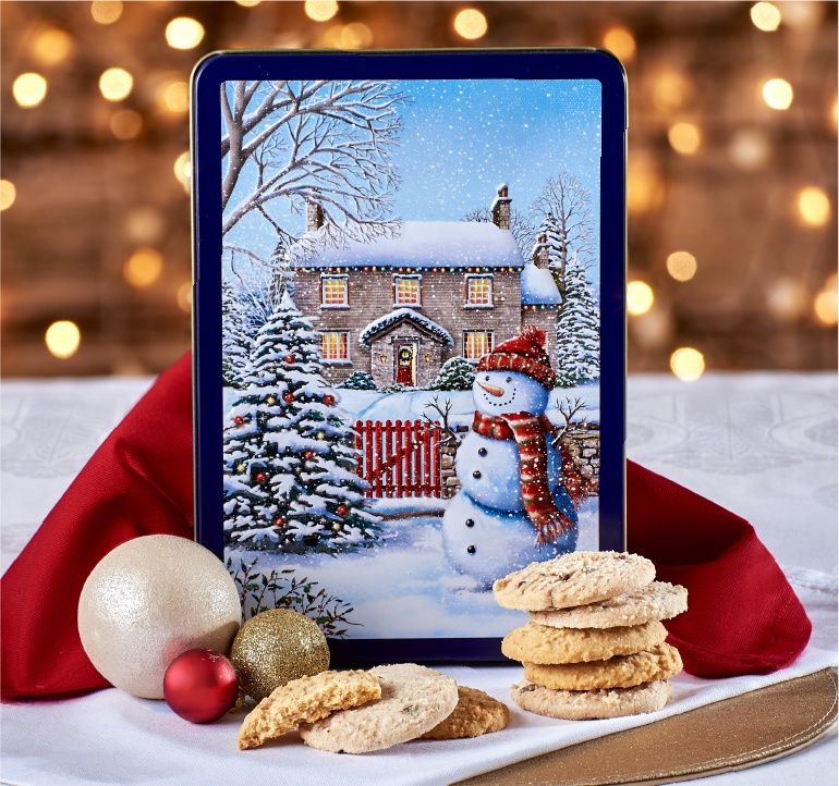 EMBOSSED SNOWY COTTAGE TIN 300GR