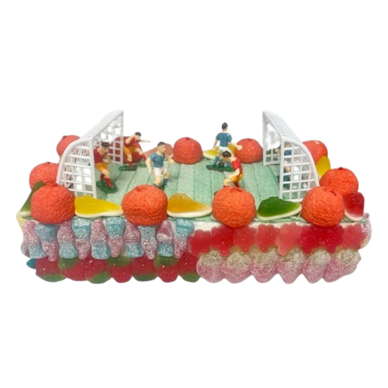 SNOEPTAART VOETBALVELDJE ARTHUR BR: 15CM - L: 30 CM