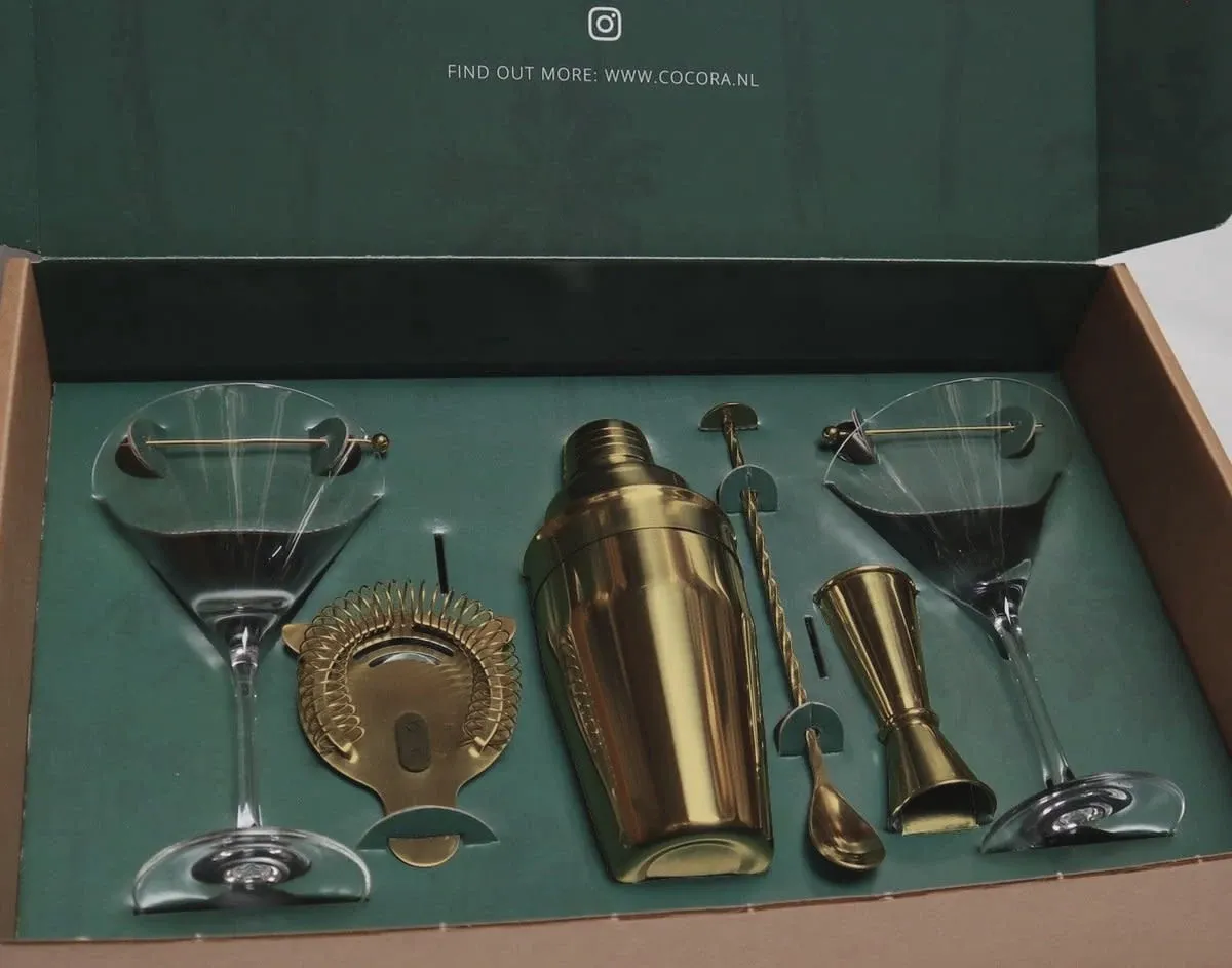 Cocora Martini Set - 9-delige Cocktail Set - Martini Glazen - Uitgebreid Gids incl. 10+ Recepten - Luxe Cadeauverpakking - Duurzaam Cadeau Black