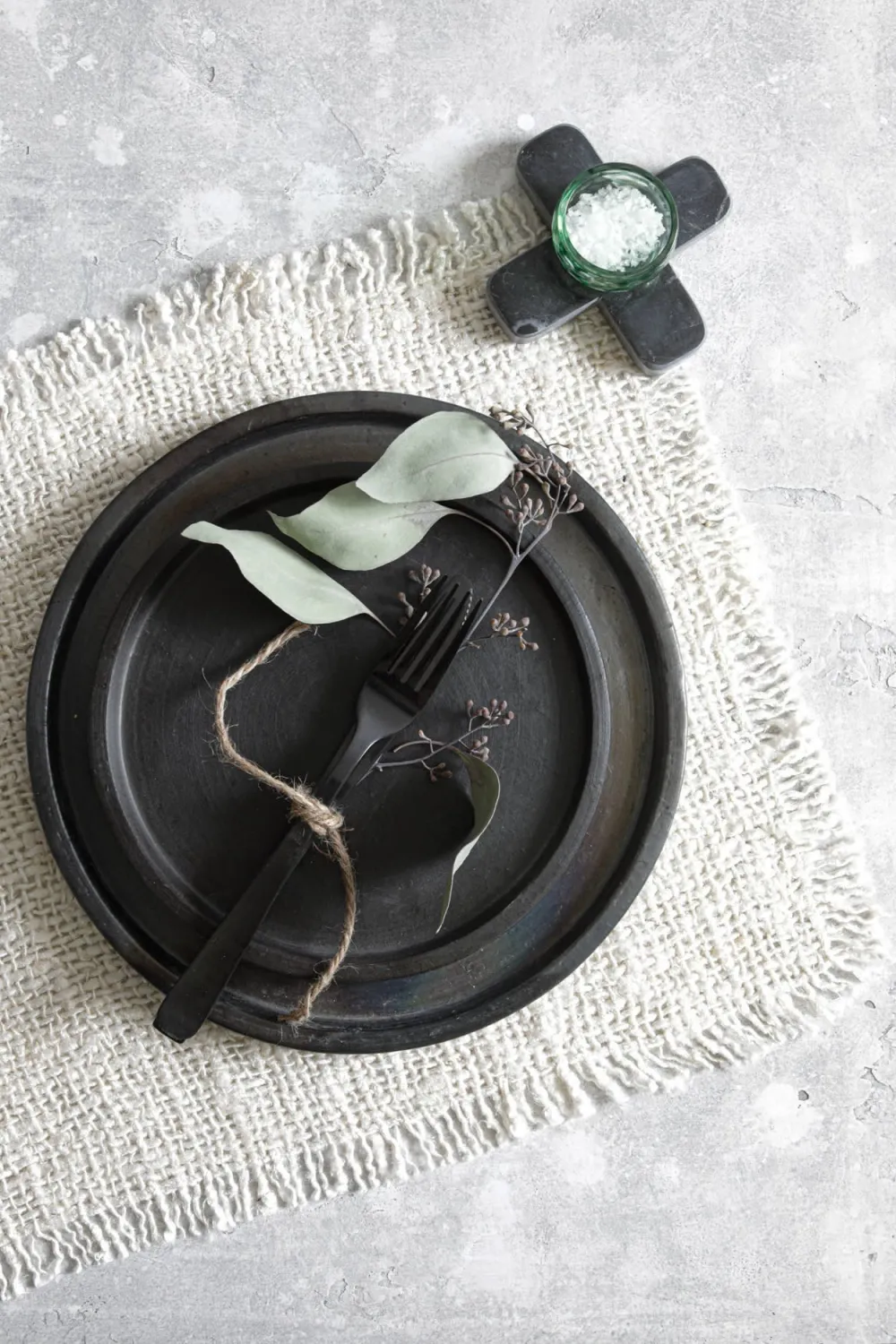 The Marble Pan Coaster - Black