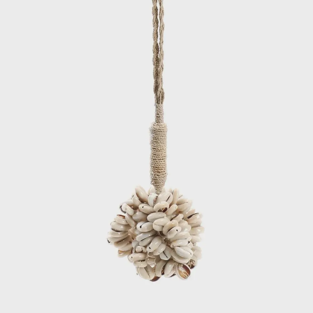 The Door Shell Cowrie Tassel - Natural