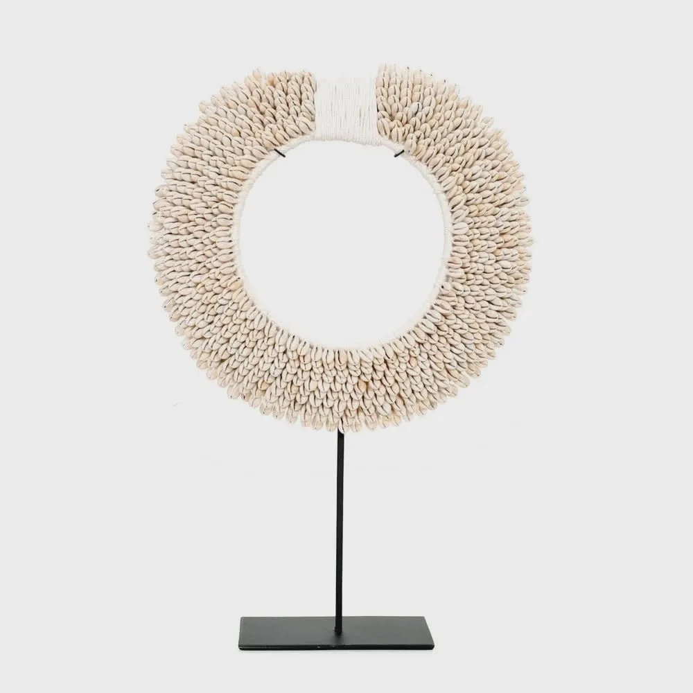 The Papua Shell Disc on Stand - White - M