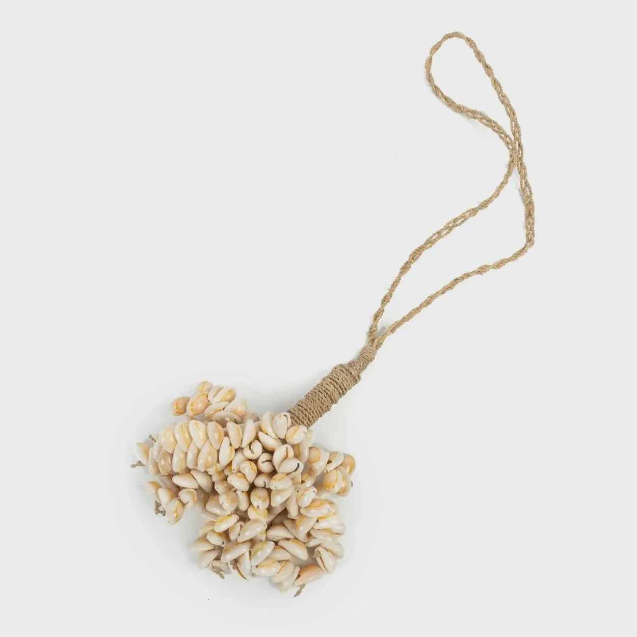The Vanilla Shell Tassel