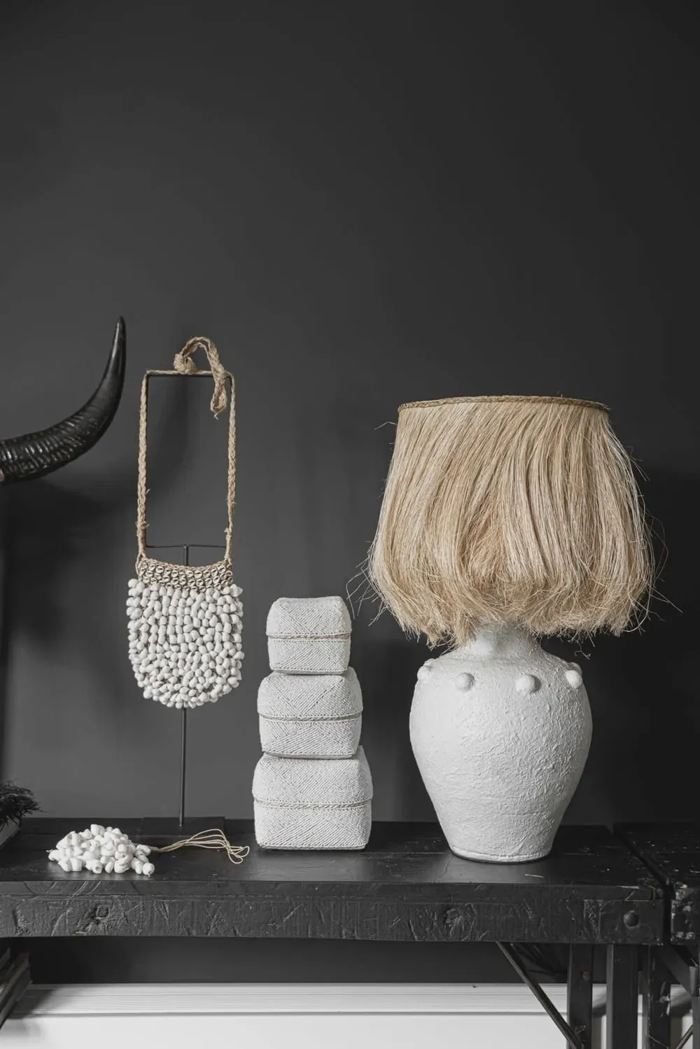 The Shell Purse on Stand - White