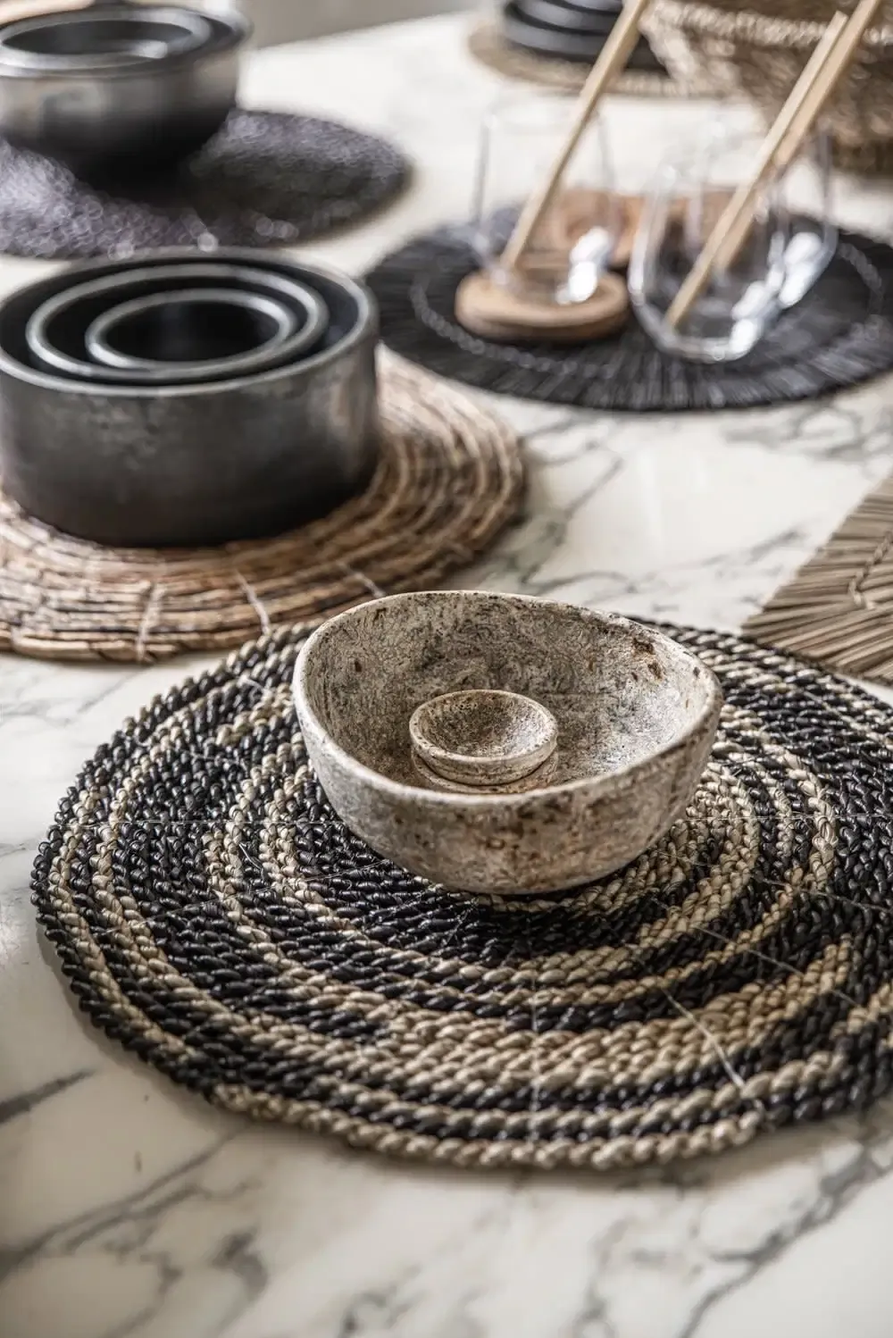 The Burned Cylinder Dish - Black