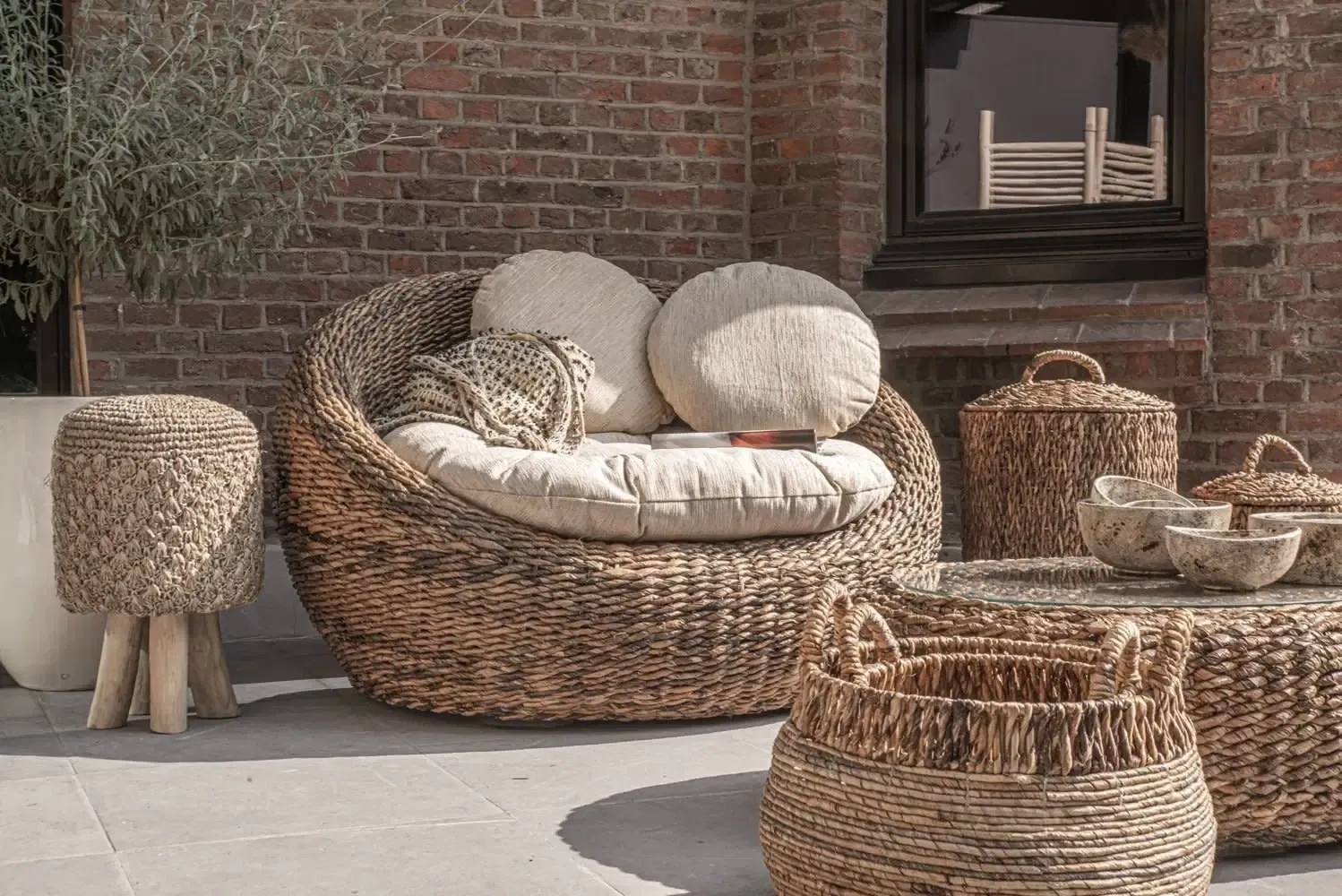 The Raffia Tressed Stool - Natural