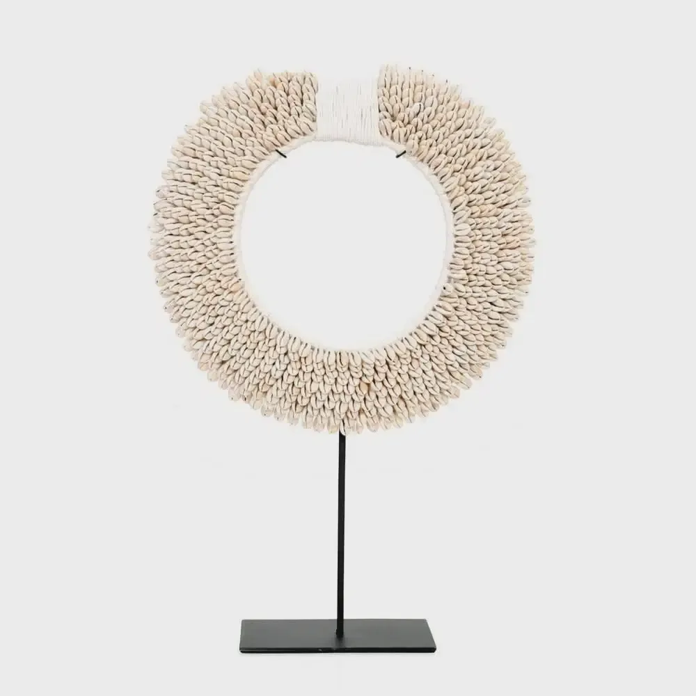 The Papua Shell Disc on Stand - White - M