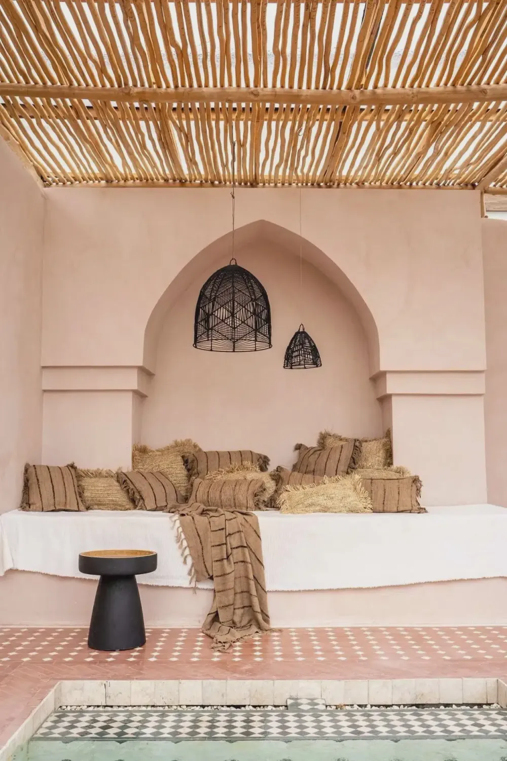 The Oh My Gee Cushion Cover - Beige Black