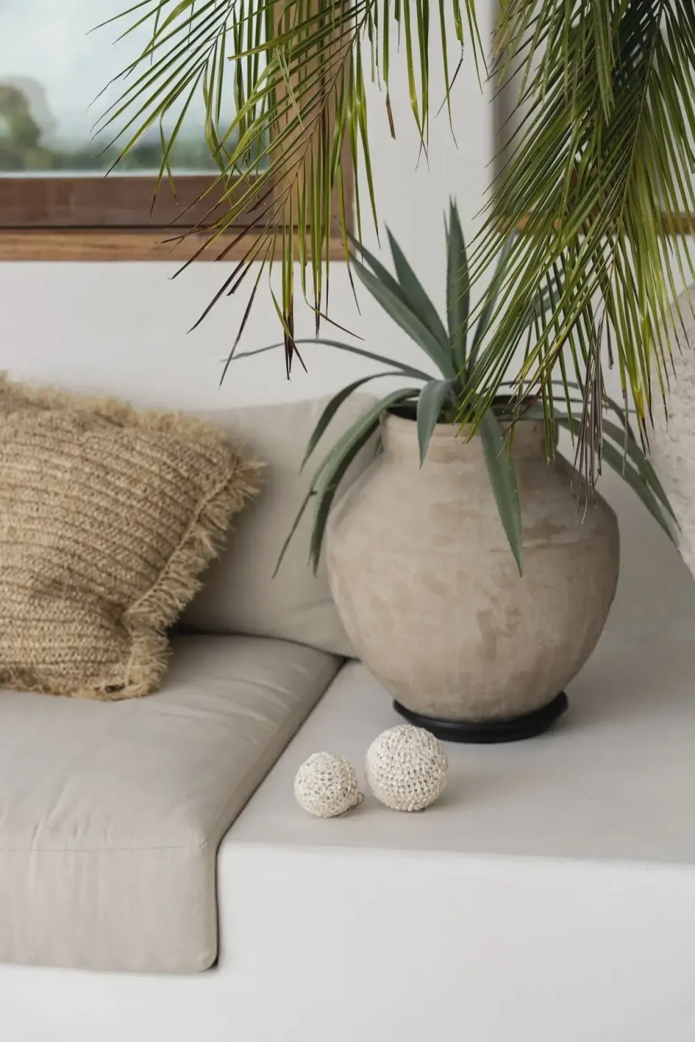 The Bubble Shell Ball - White - M