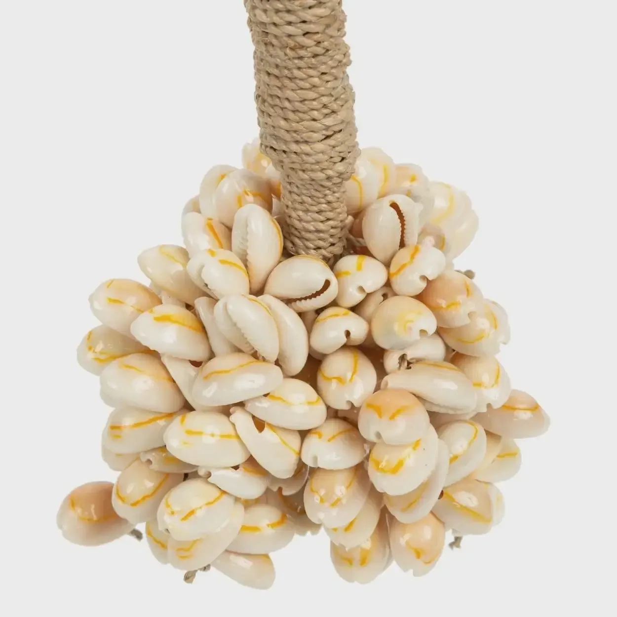 The Vanilla Shell Tassel