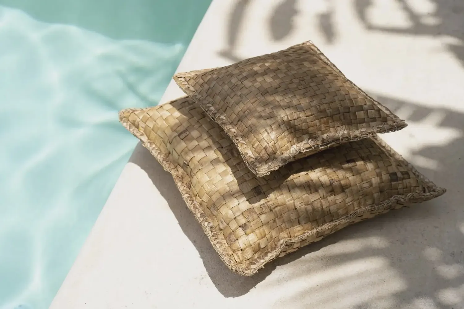 The Hyacinth Cushion - L