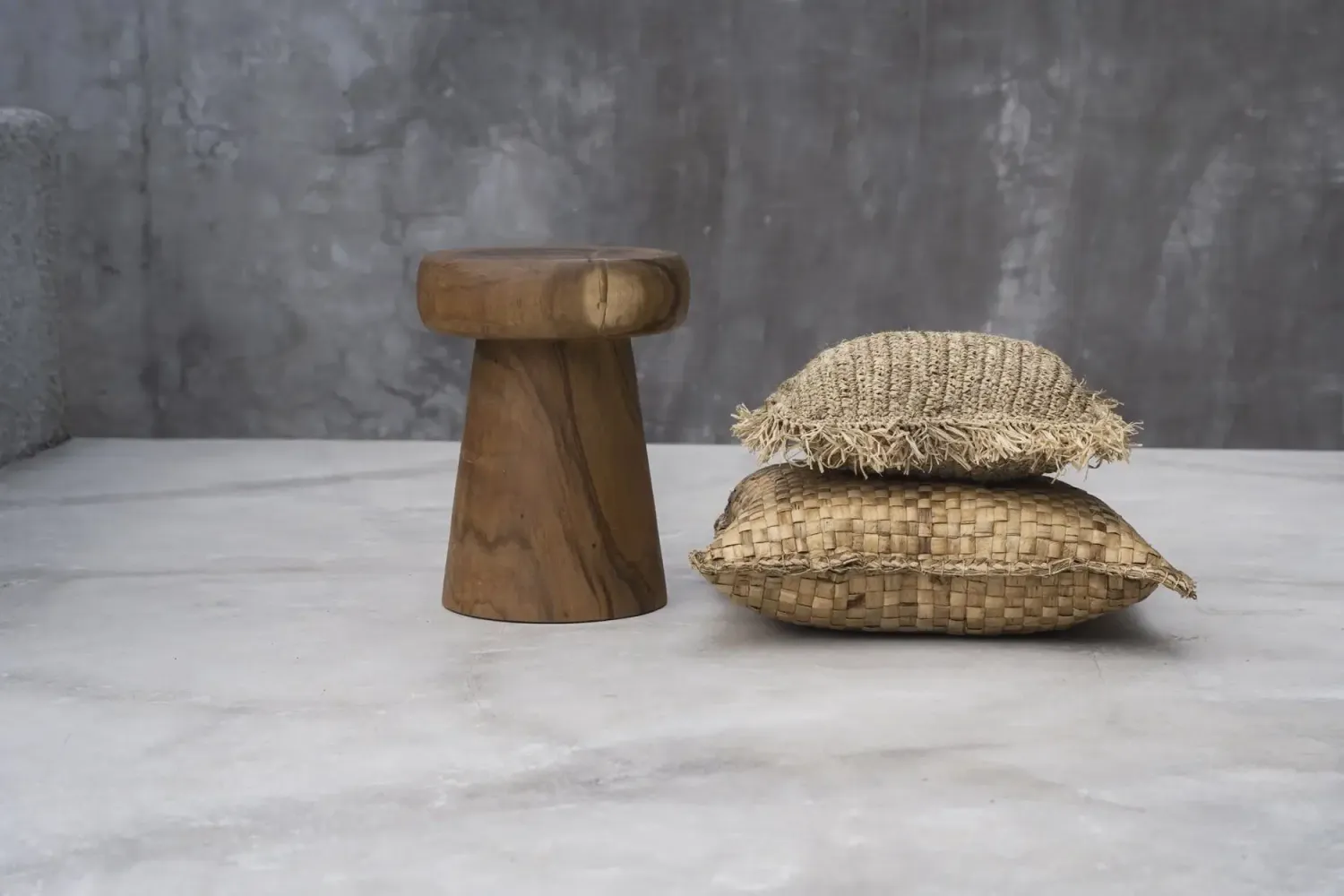 The Hyacinth Cushion - L